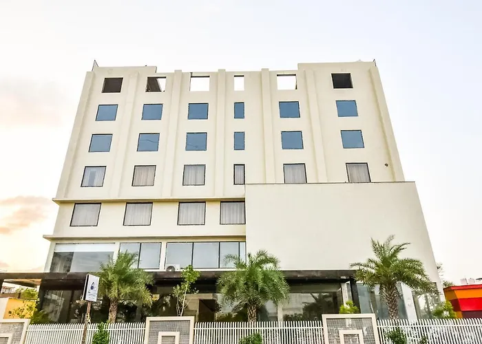 Townhouse 652 Hotel Royal Akshayam