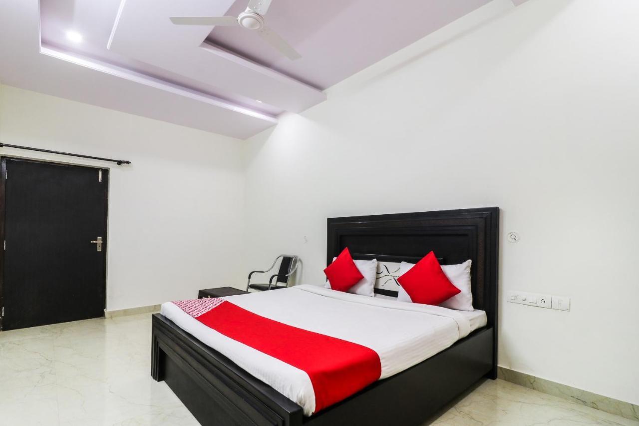 Hotel Oyo 26863 Raj Jaipur