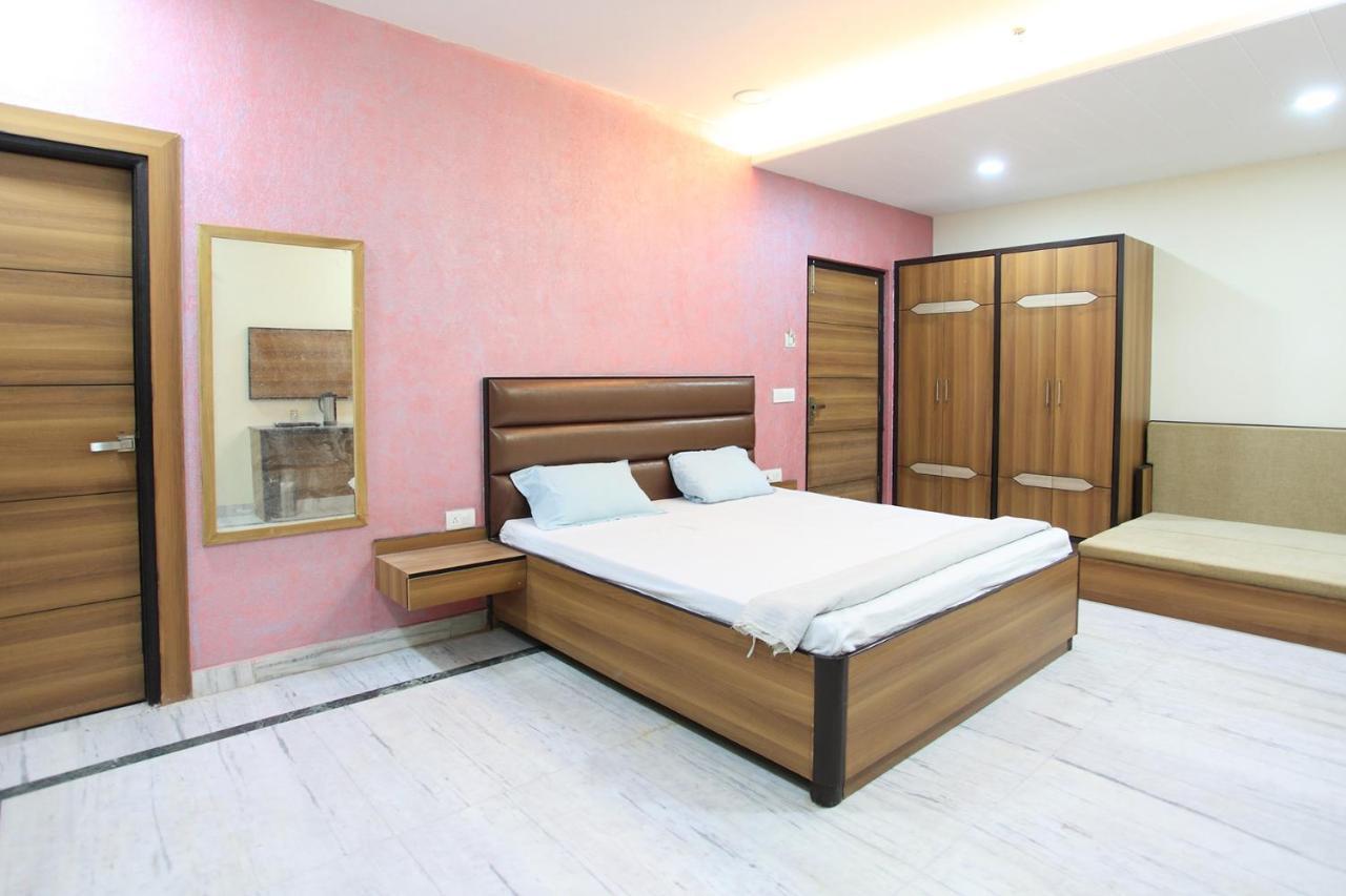 Anuvibha Malviya Nagar Hotel *