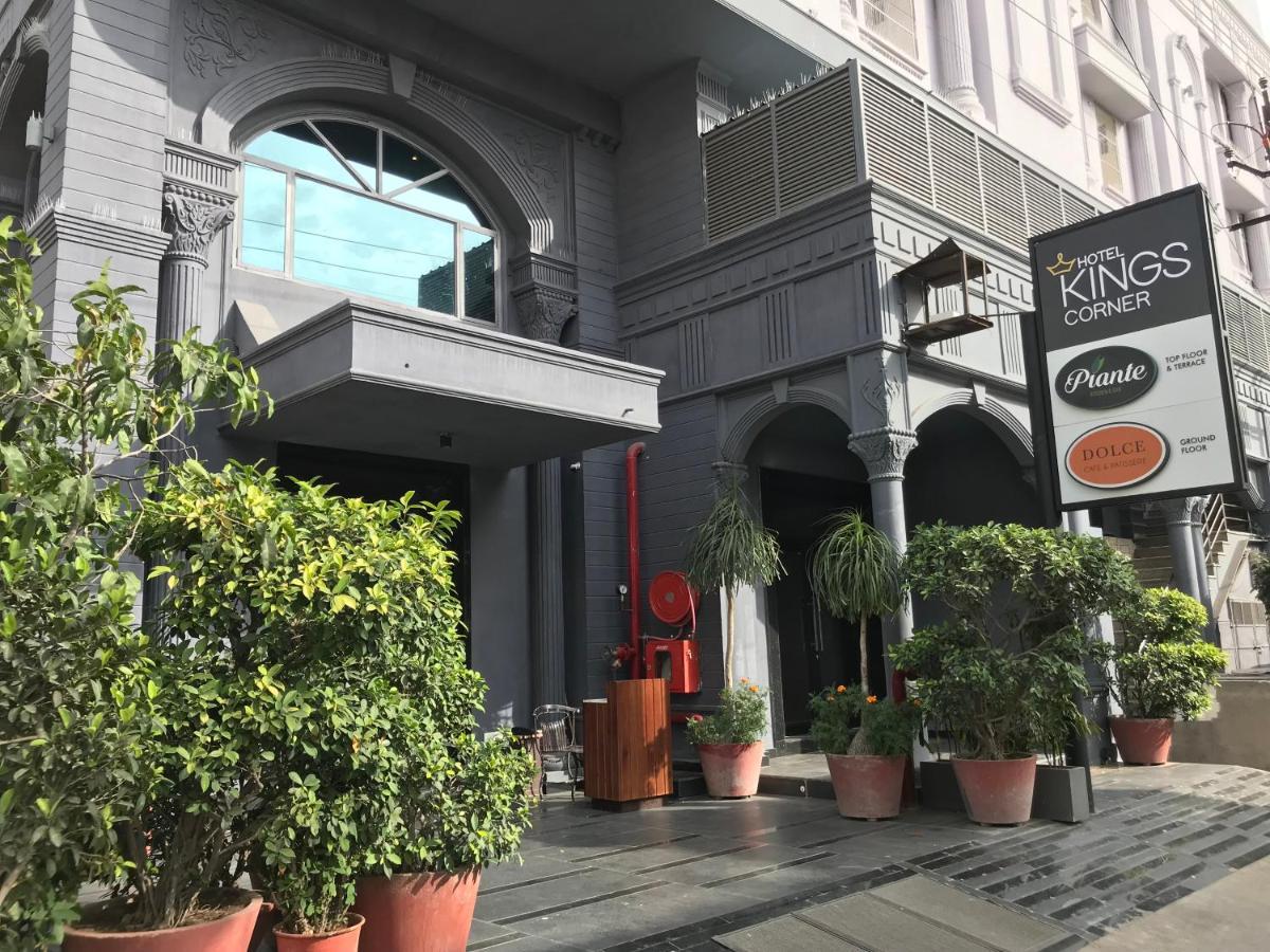 Kings Corner 3*