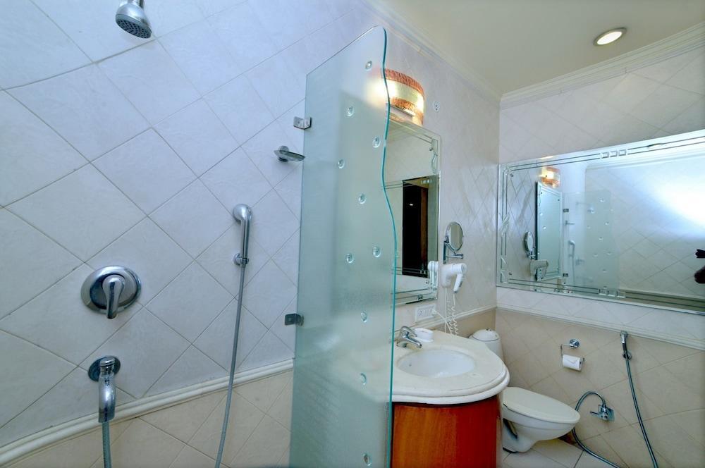 Pink Pearl Resort 4*