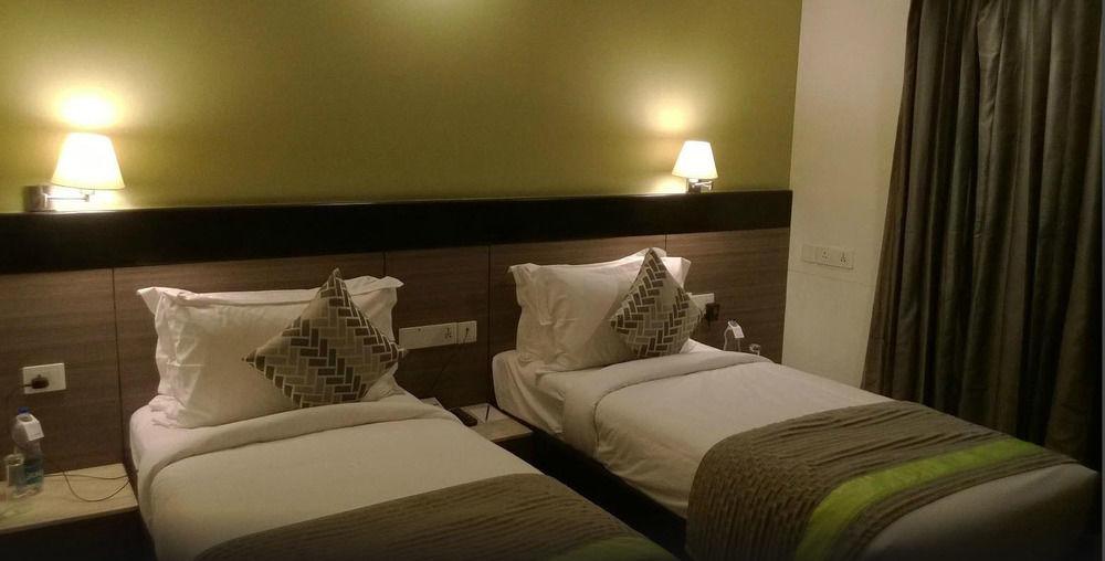Leisure Grand Chanakya Hotel Jaipur
