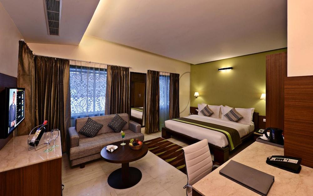 Leisure Grand Chanakya