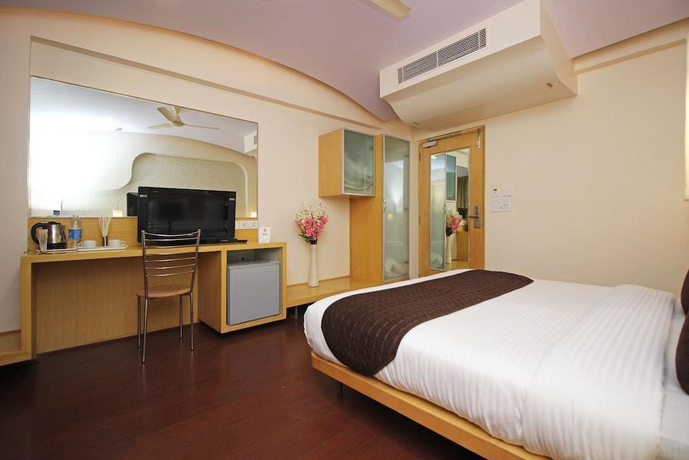 Hotel Blue Heaven