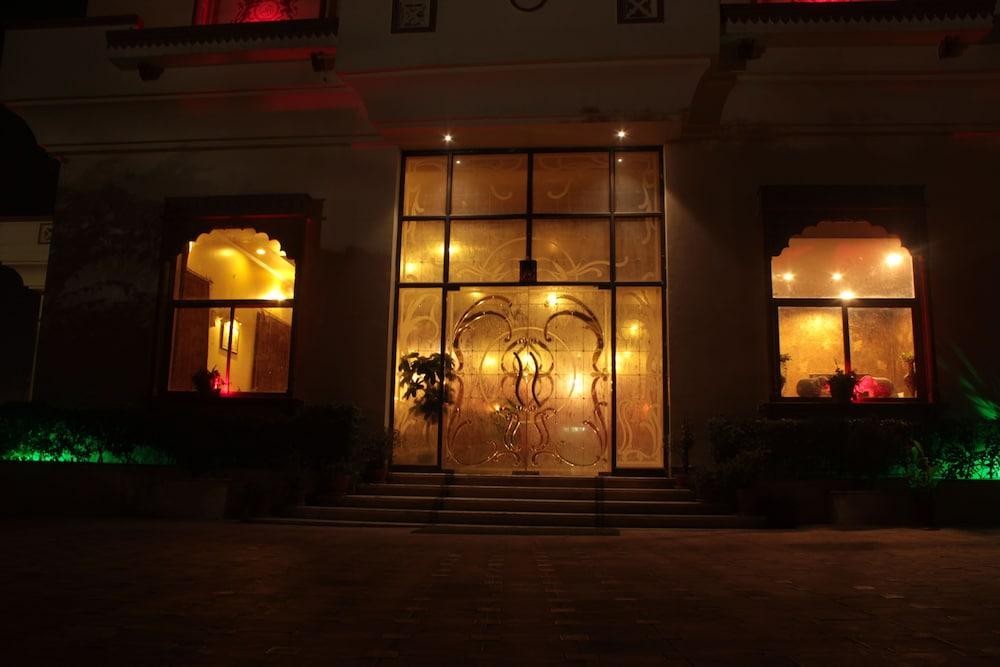 Hotel Heritage