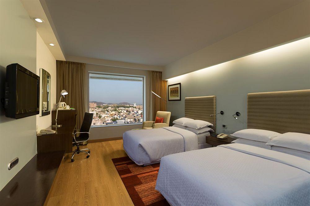 Four Points By Sheraton Jaipur, Square Jaipur