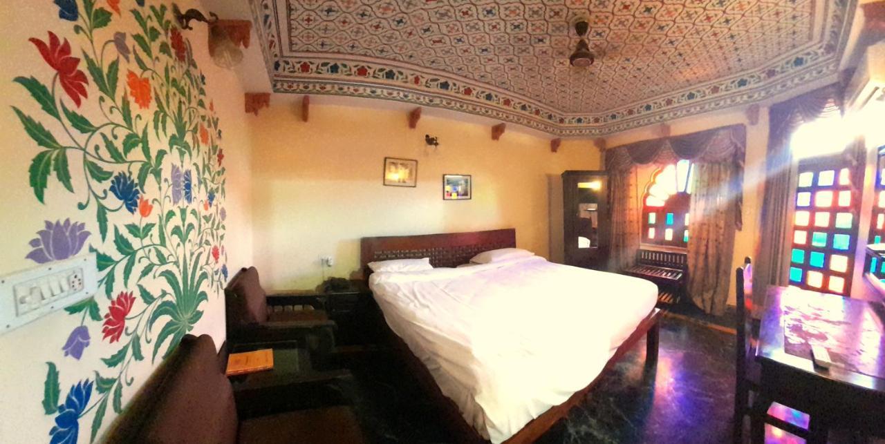 Hotel Sajjan Niwas 3*