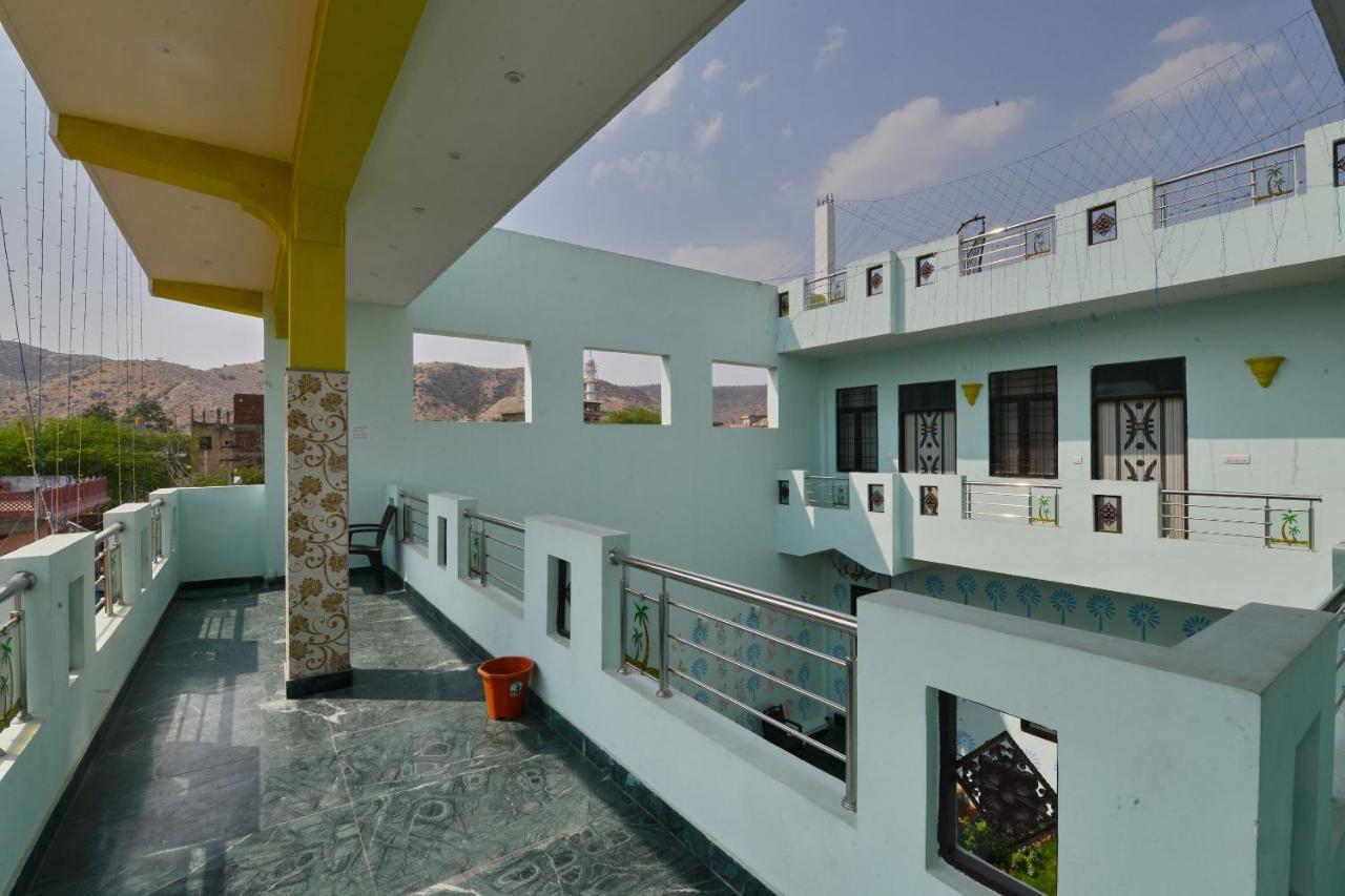 Hotel Oyo 12505 Mj