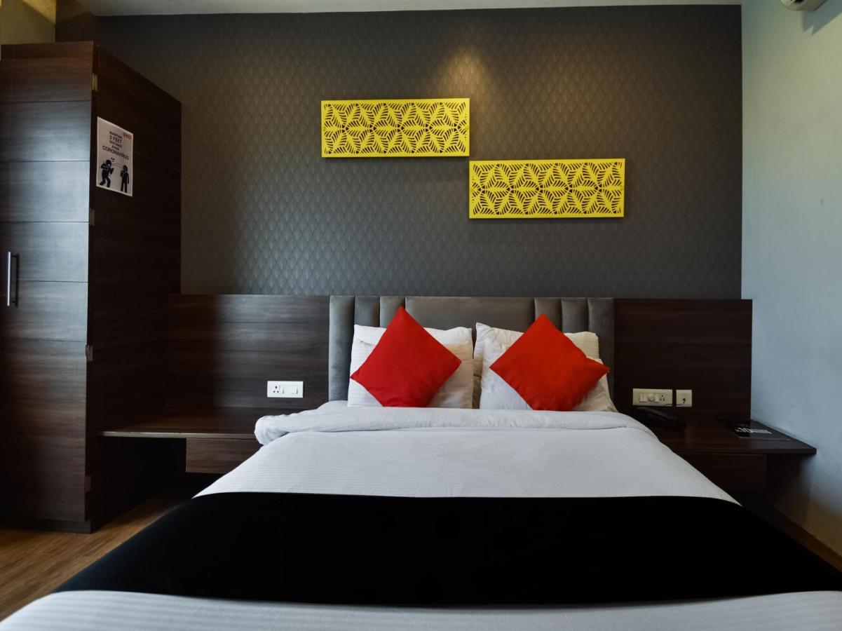 Capital O 36319 10 Square Hotel Jaipur
