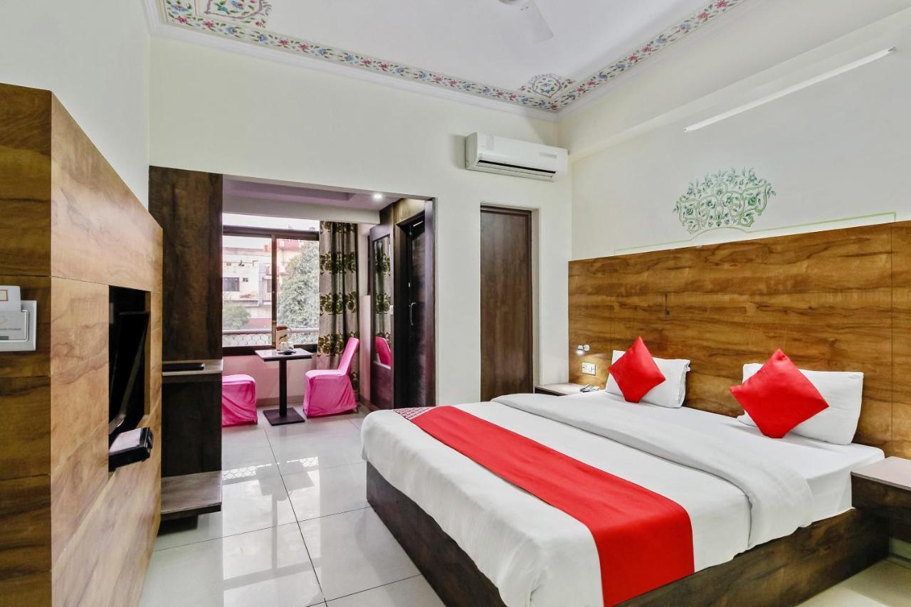 Arco Palace Hotel 3*