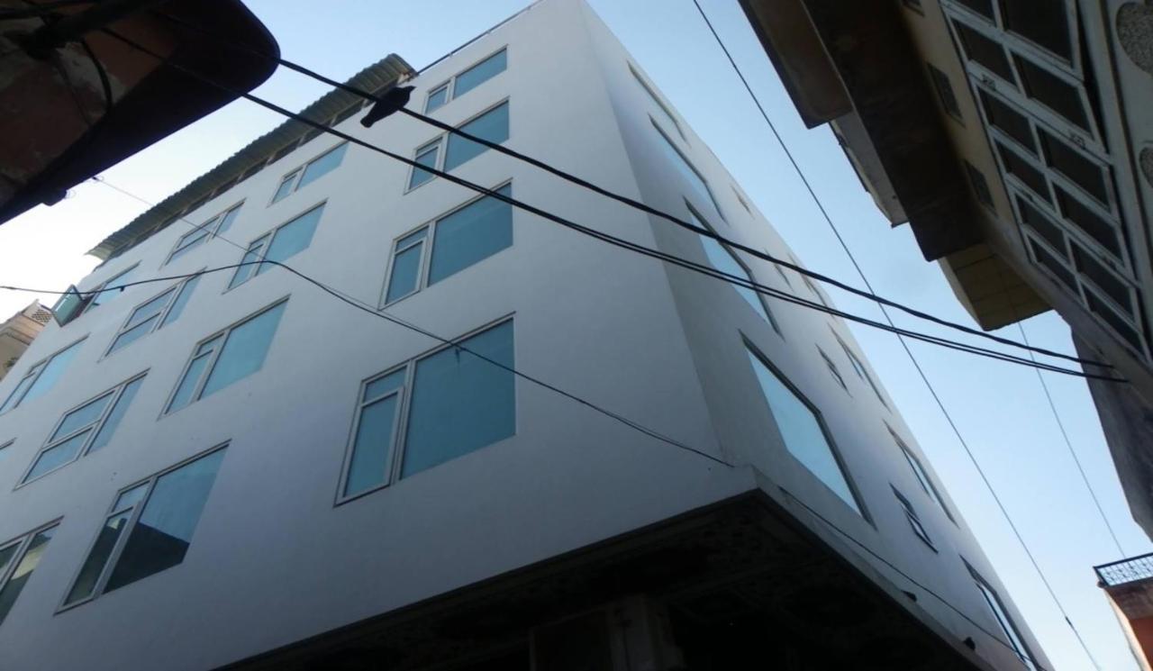 The Hotel 3*