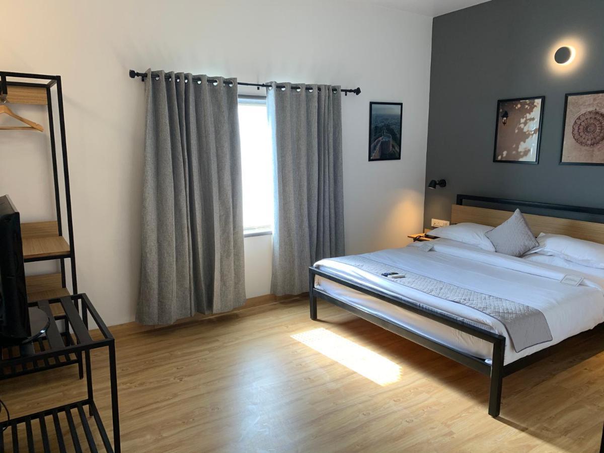 Loft 24, Mansarovar Hotel