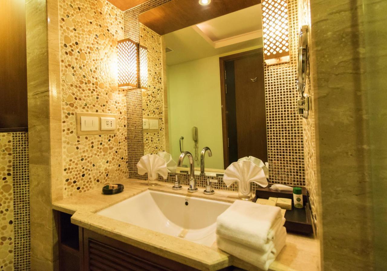 Hotel The Fern, 4*