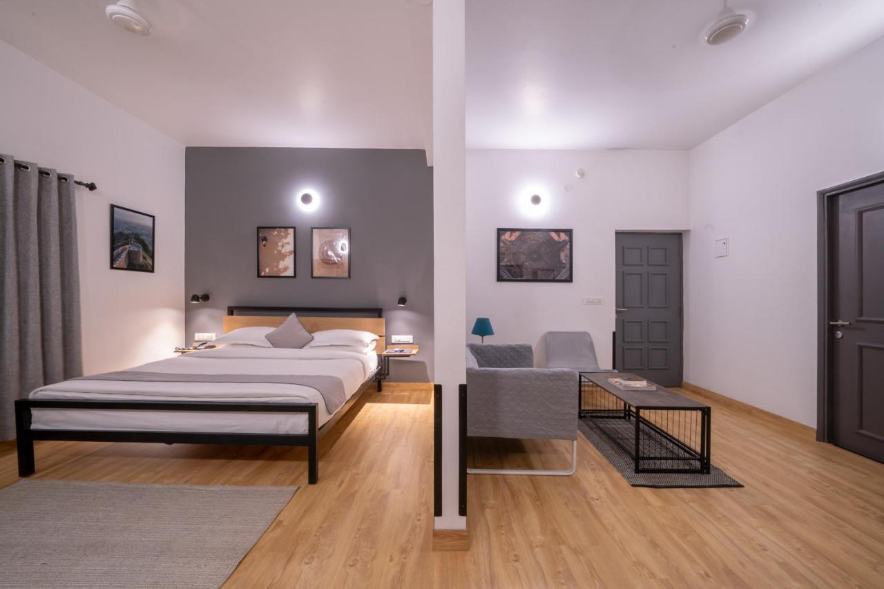 Hotel Loft 24, Mansarovar Jaipur