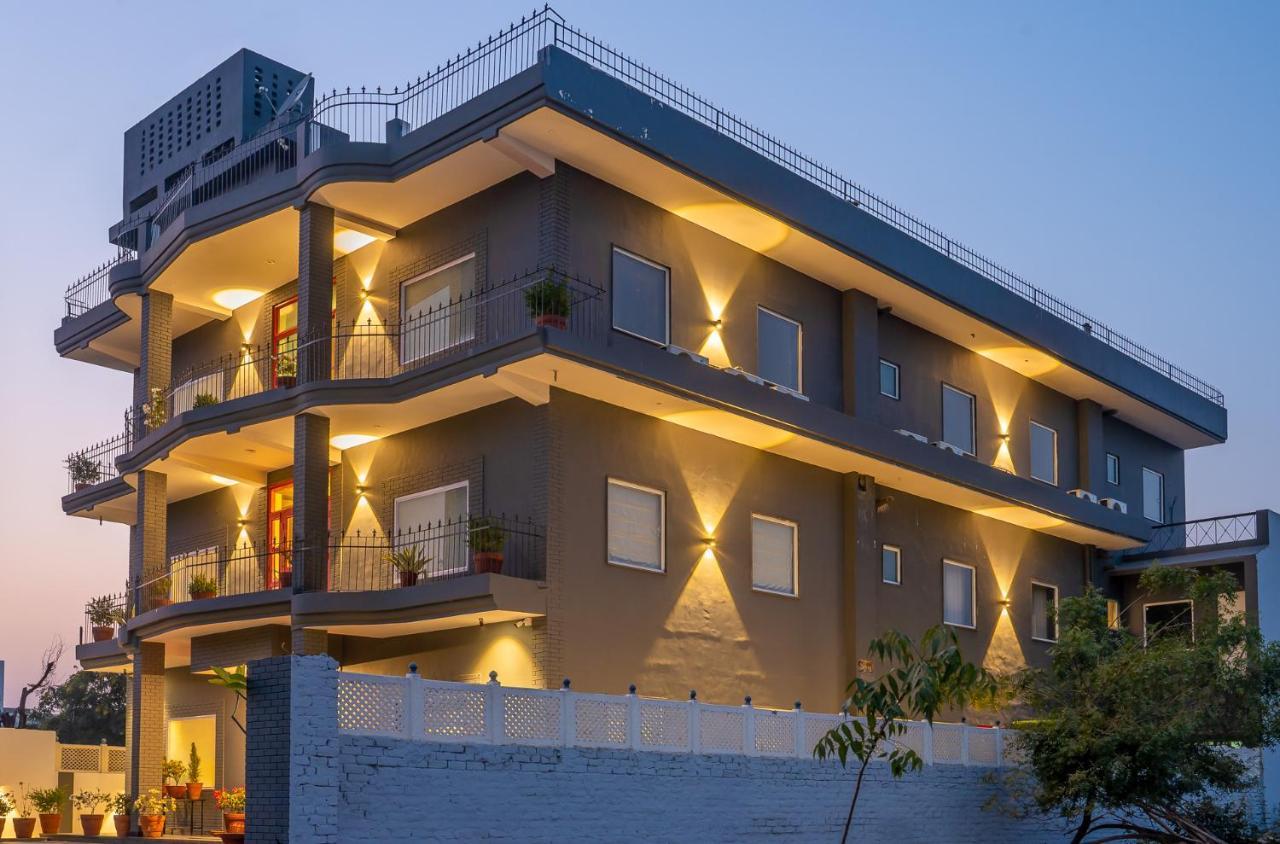 Hotel Loft 24, Mansarovar