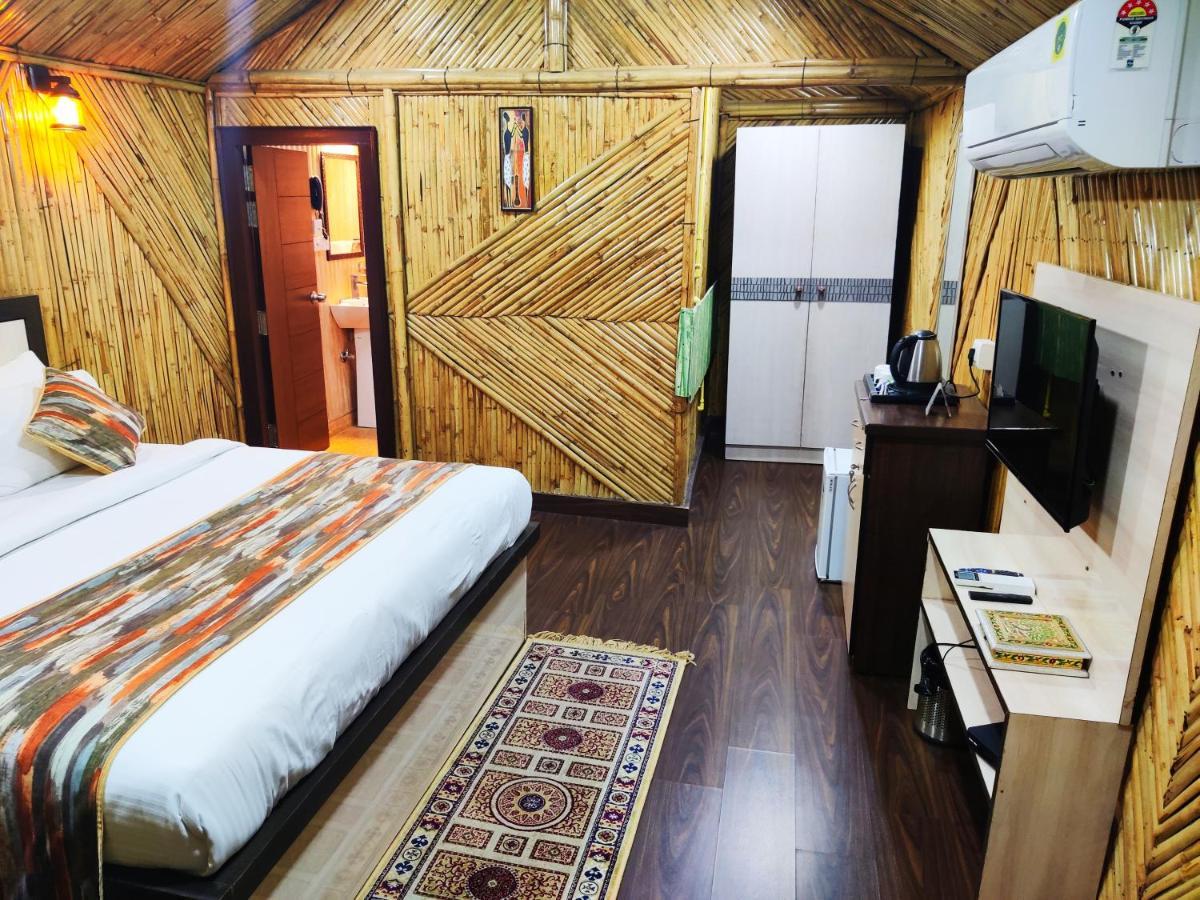 Bamboo Castle 3*