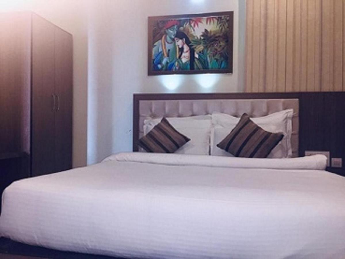 Hotel The Omaira Jaipur