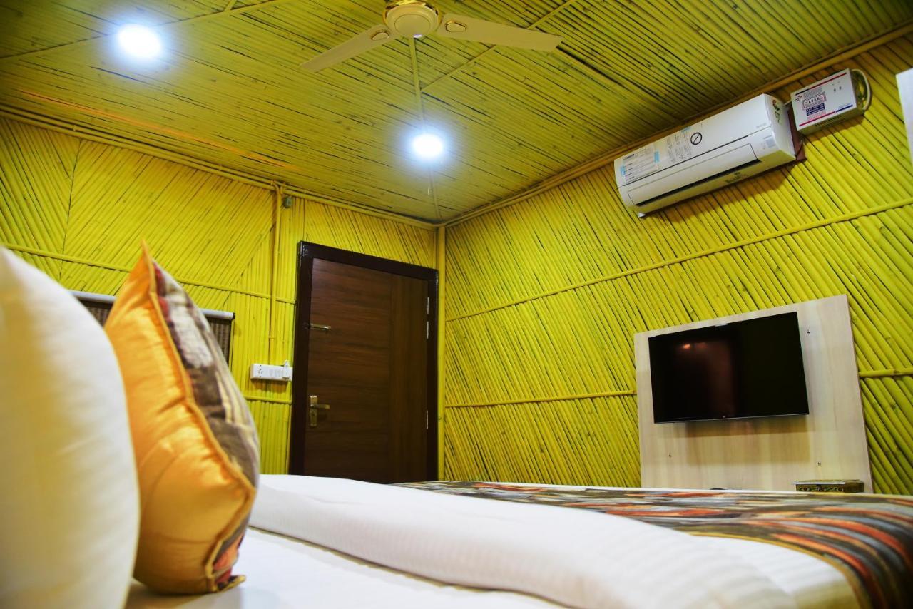 Hotel Bamboo Castle 3*