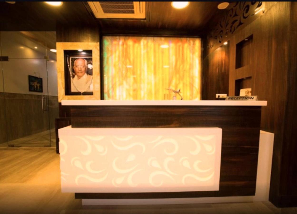 Hotel The Grand Majestic 3*