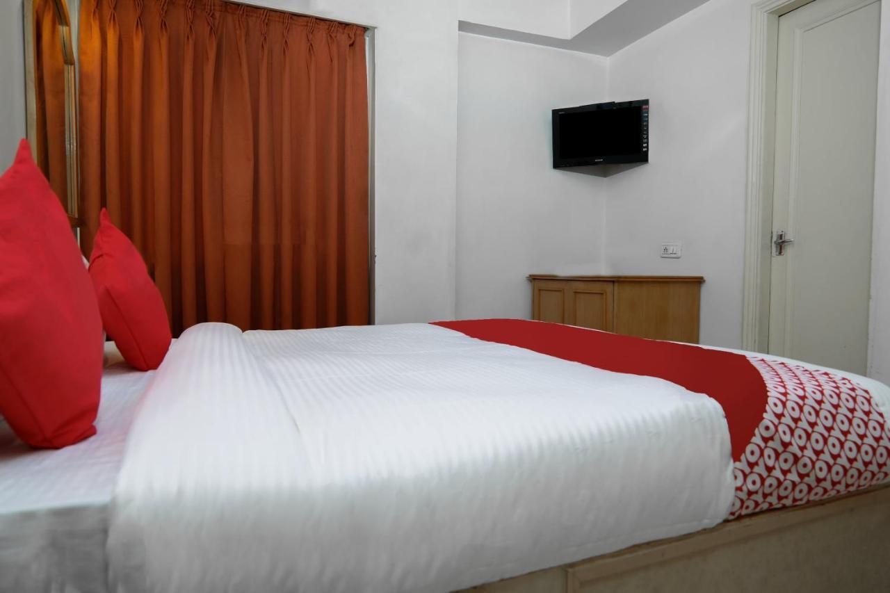 Kanchan Deep Hotel