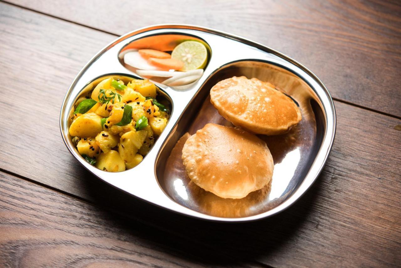 Oyo 12505 Mj Hotel Jaipur