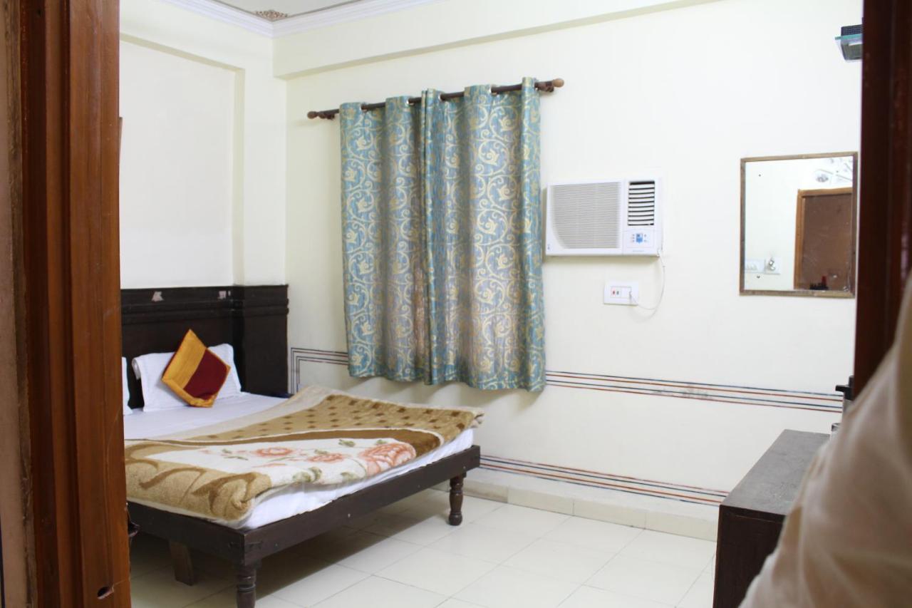 Raghuraj Palace Hotel Jaipur