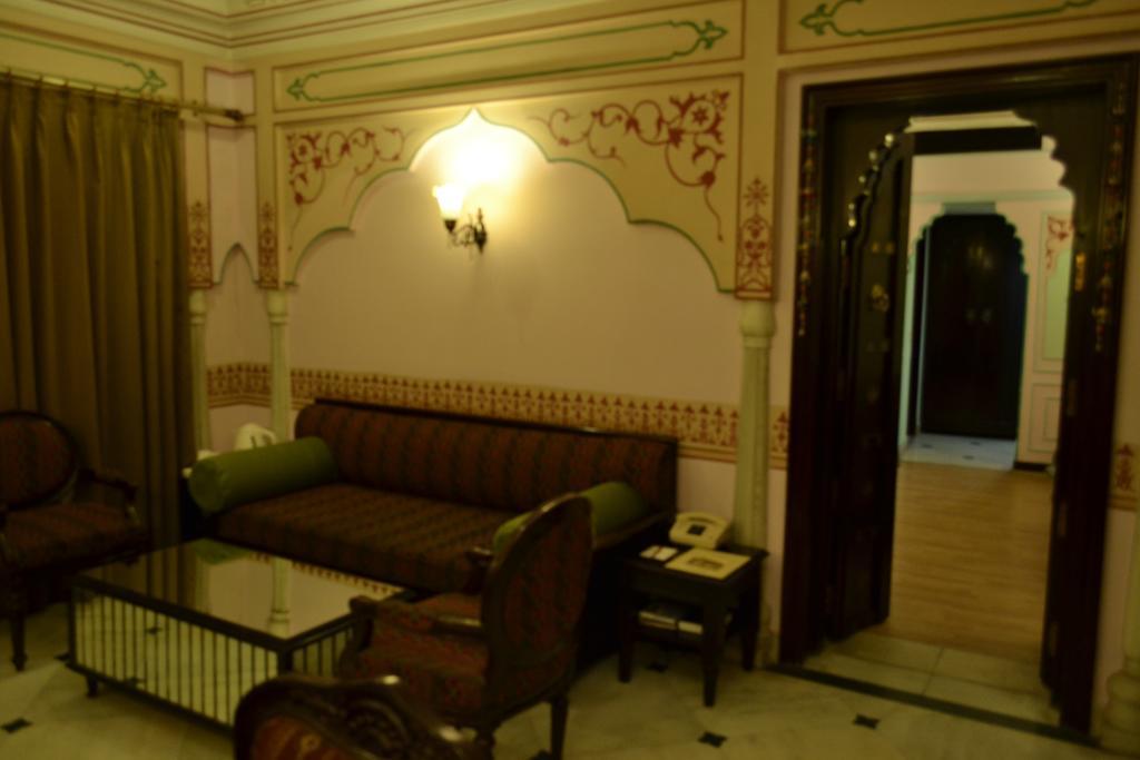 Hotel Ashok