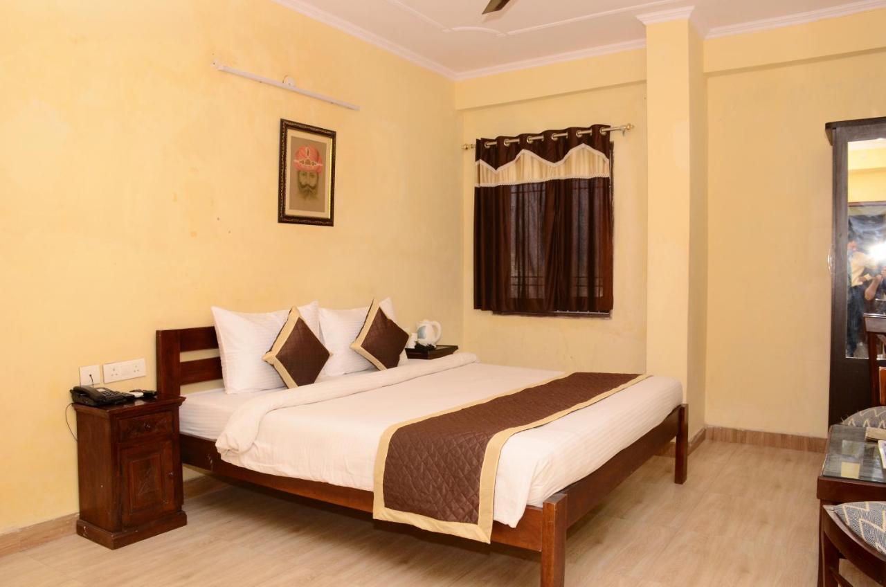Mahal Rajwada A Heritage Hotel Jaipur
