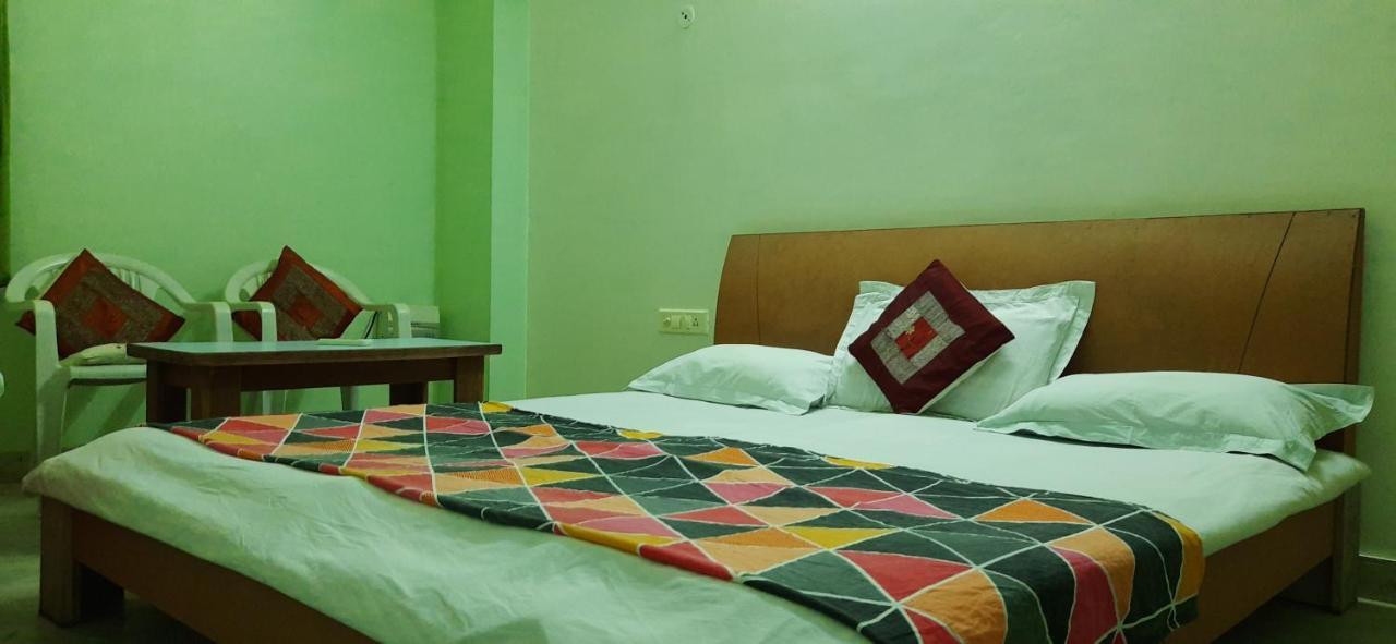 Janki Chandra - & Pg Homestay