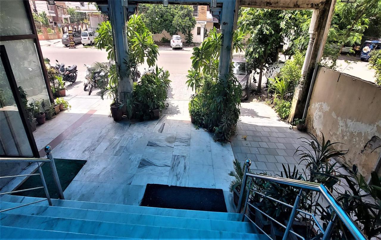 Raghuraj Palace Hotel 3*
