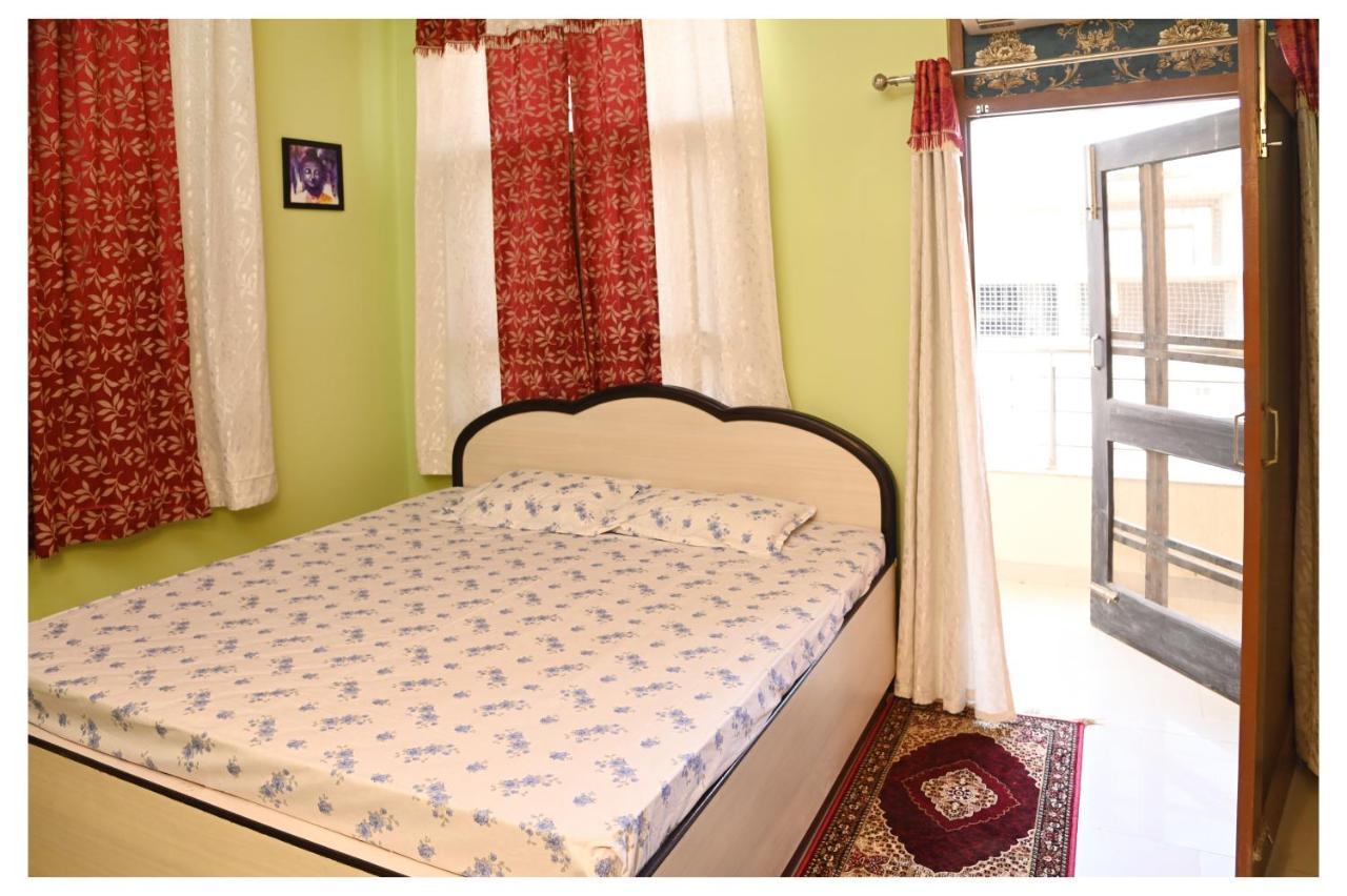 Sohana's - Work Friendly Near International Airport *