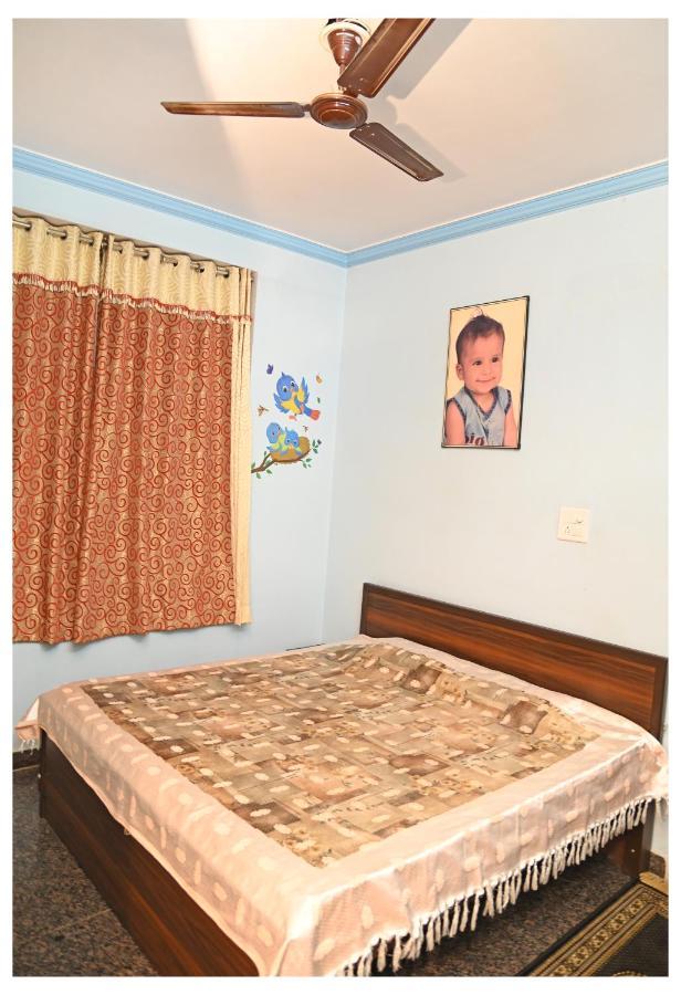 Sohana's - Work Friendly Near International Airport *