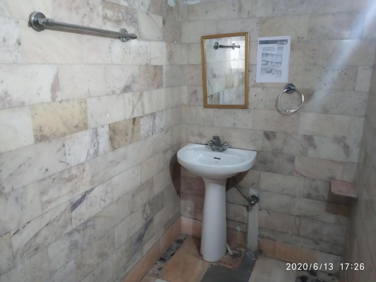 Guest house Aapnni Hotel 3*