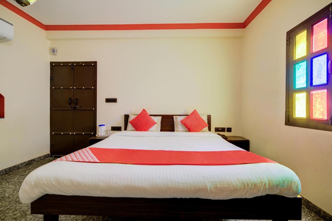 Oyo Flagship 14537 Amer Haveli Hotel 3*