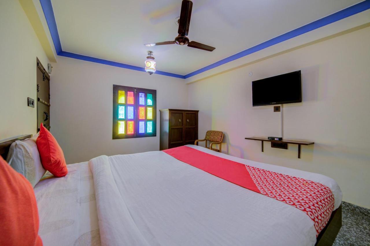 Oyo Flagship 14537 Amer Haveli Jaipur