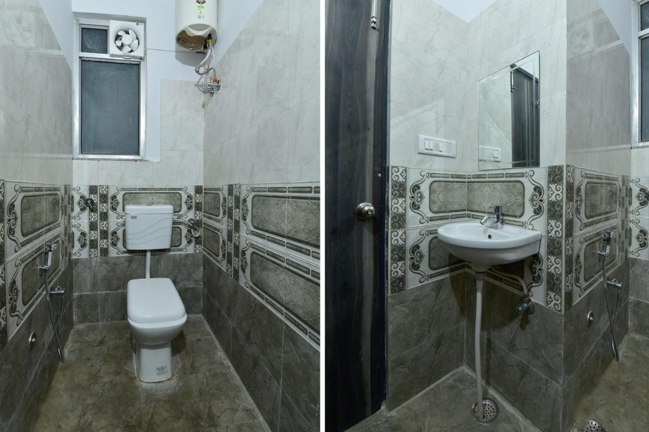 Hotel Oyo 23085 Baba 3*