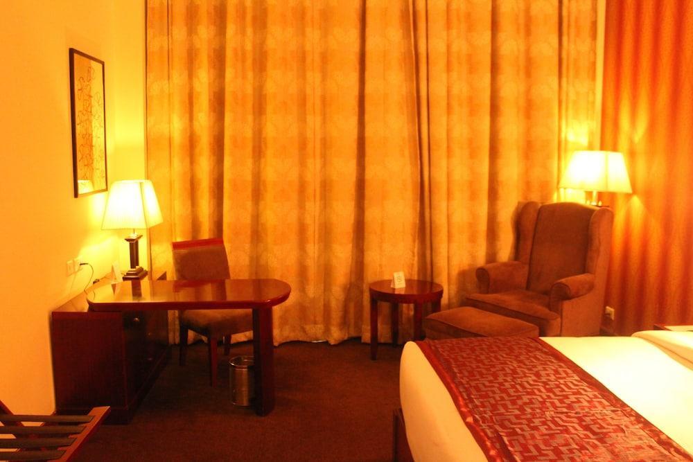 Ramada By Wyndham Jaisinghpura Hotel Jaipur