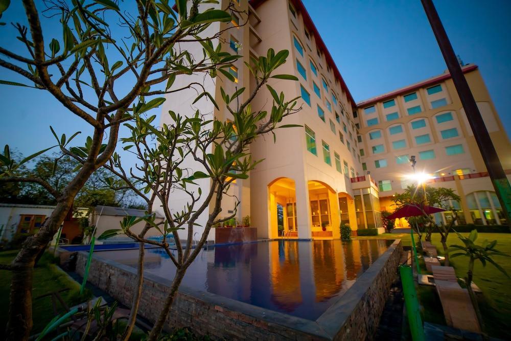 Ramada By Wyndham Jaisinghpura Hotel Jaipur