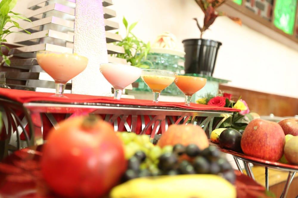Ramada By Wyndham Jaisinghpura Hotel 3*