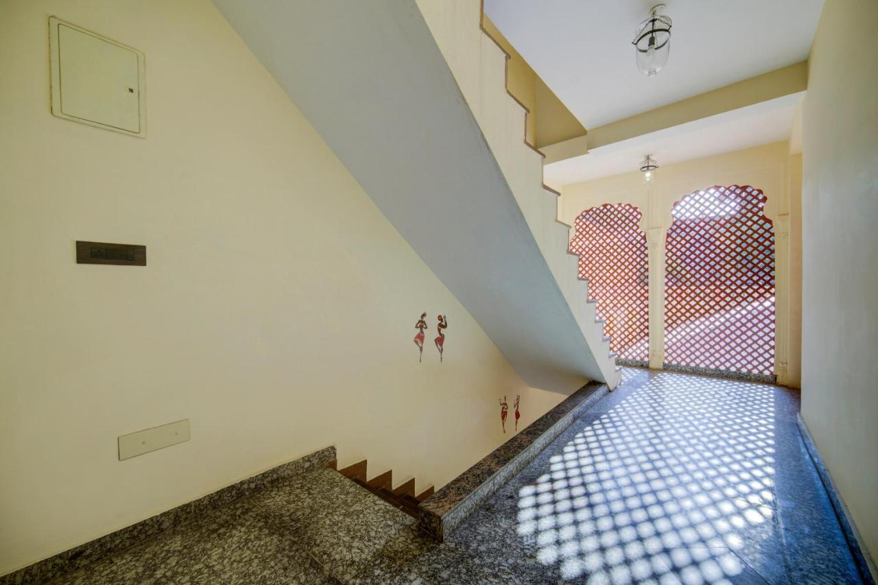 Oyo Flagship 14537 Amer Haveli 3*
