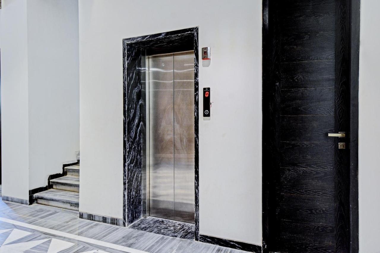 Oyo 80372 Townhouse 413 4* Jaipur