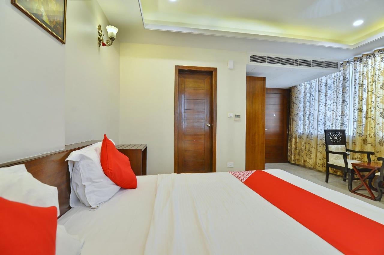 Oyo 9753 Cheelgadi Hotel 3*