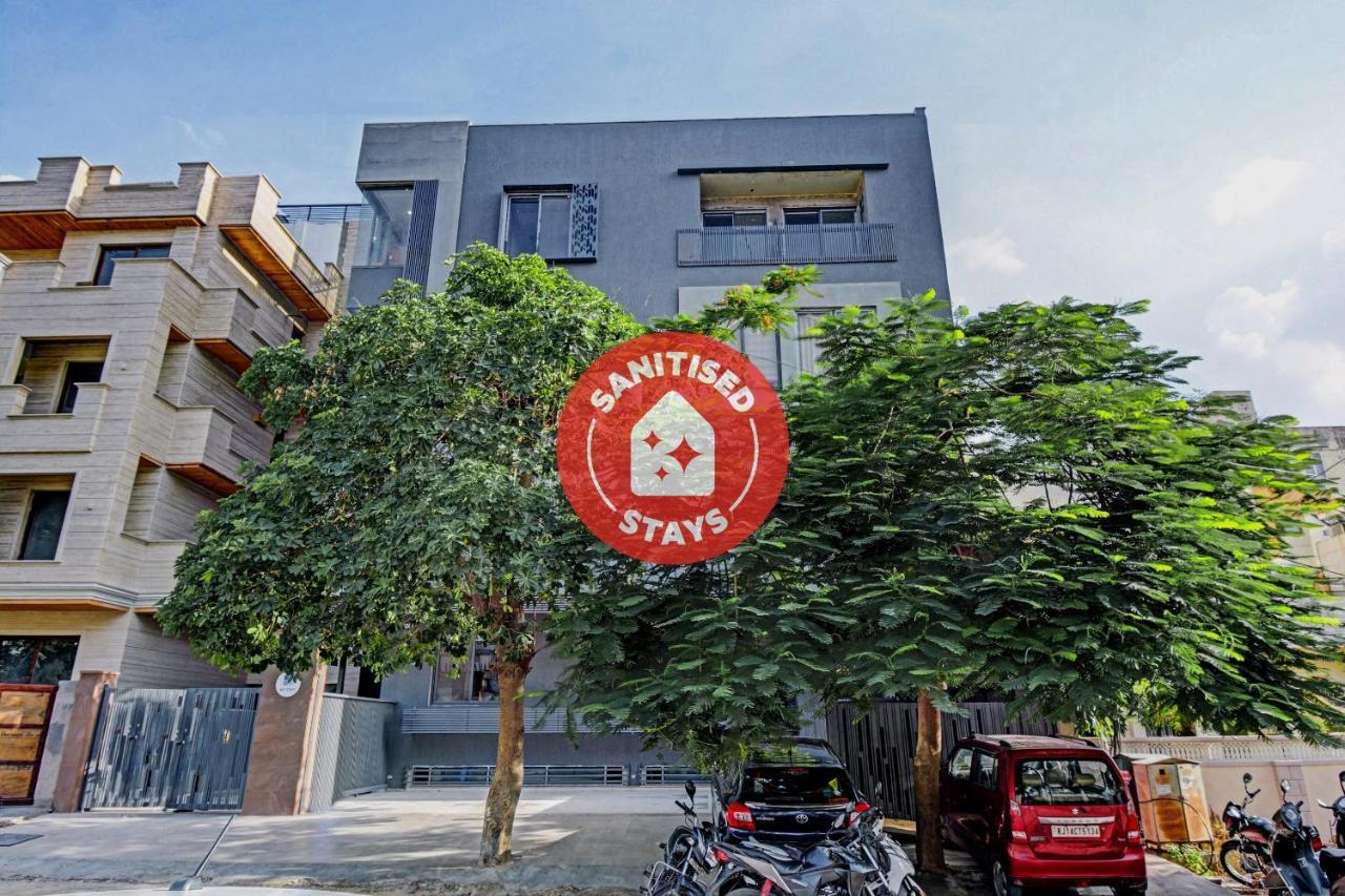 Oyo 80372 Townhouse 413 Hotel 4*