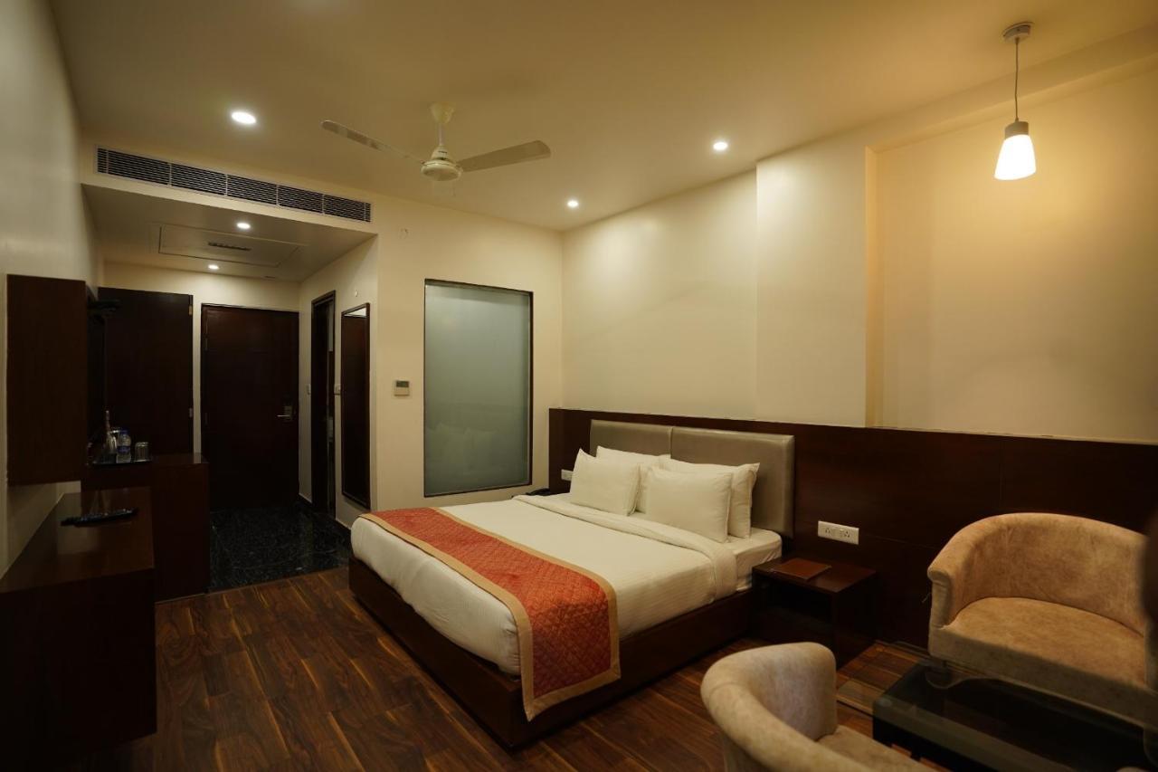 Regal By Rhytham Hotel 3*