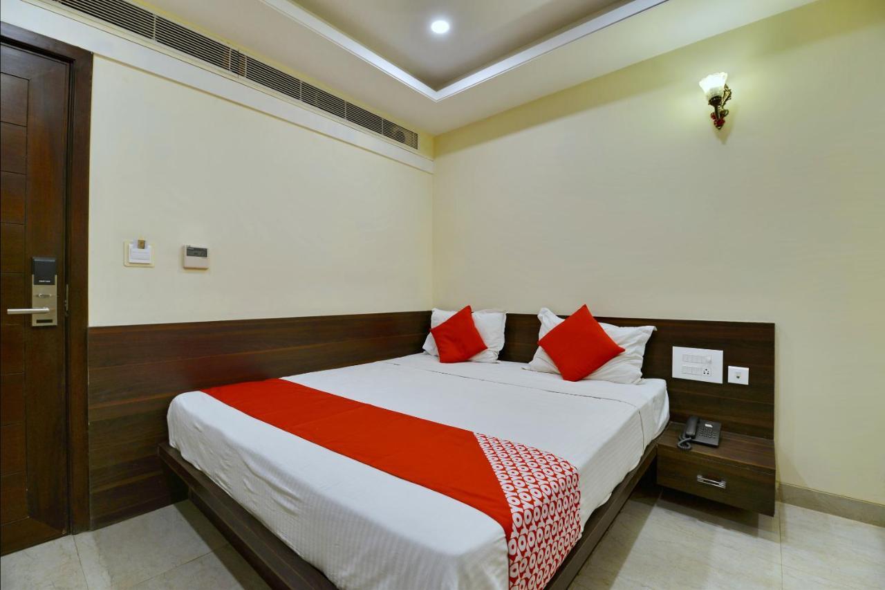 Hotel Oyo 9753 Cheelgadi 3*