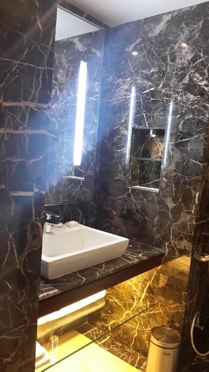 Zone By The Park , Bani Park 4*