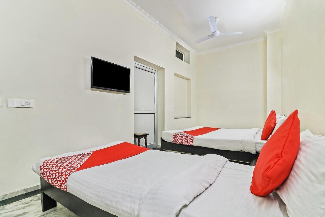 Hotel Collection O 35762 Season 4