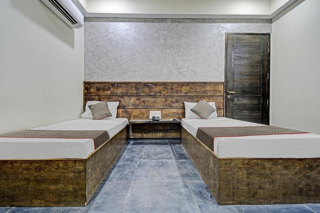 Oyo 80372 Townhouse 413 Hotel Jaipur