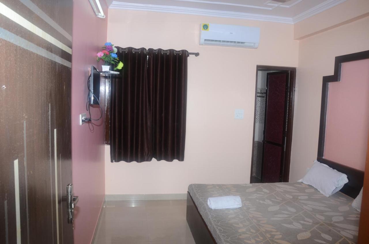 Oyo 71052 Shri Sai Paradise Hotel Jaipur