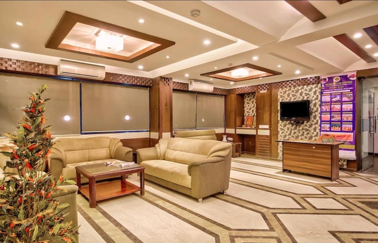 Crestmont Ashapurna Jaipur, Banipark